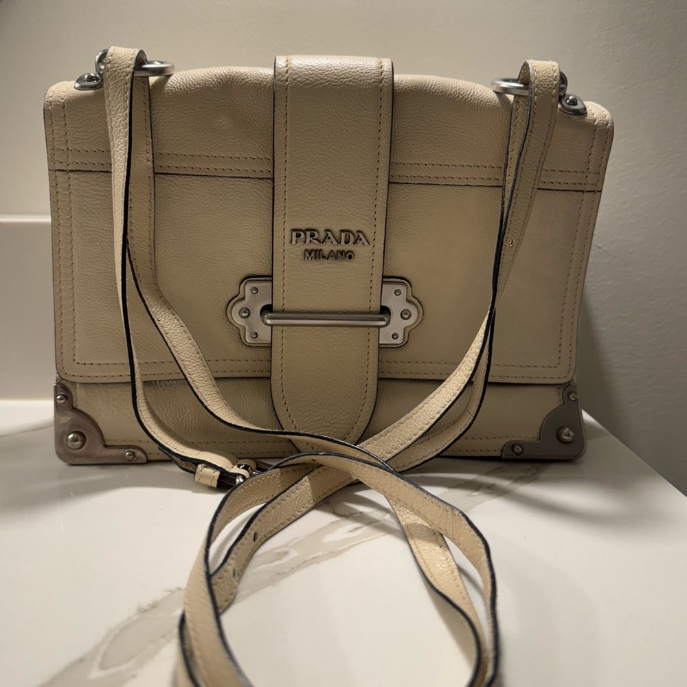 Prada White Cahier Crossbody Shoulder Bag – Authentic